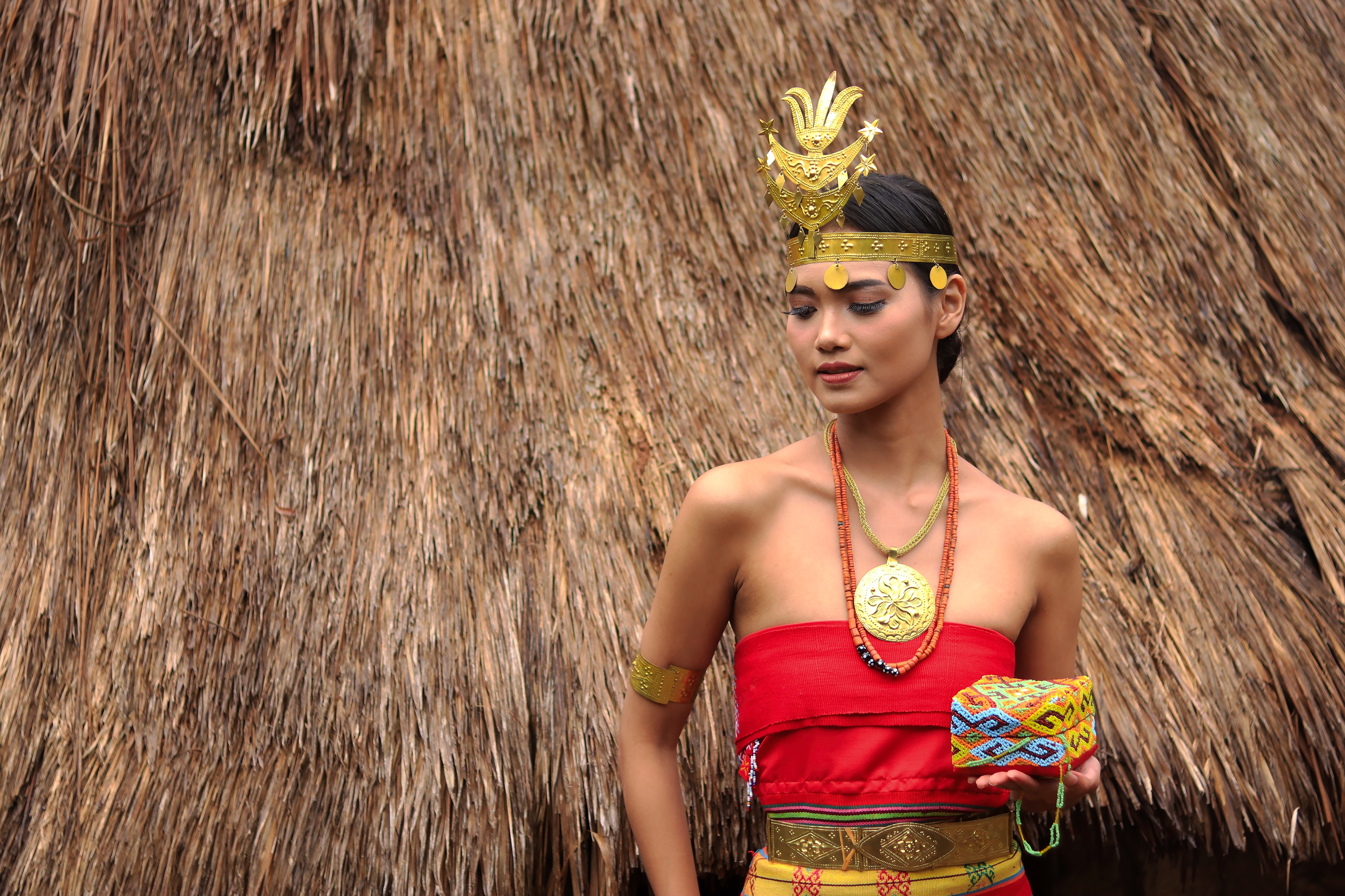 Penari tradisional Timor menari tarian Maekat